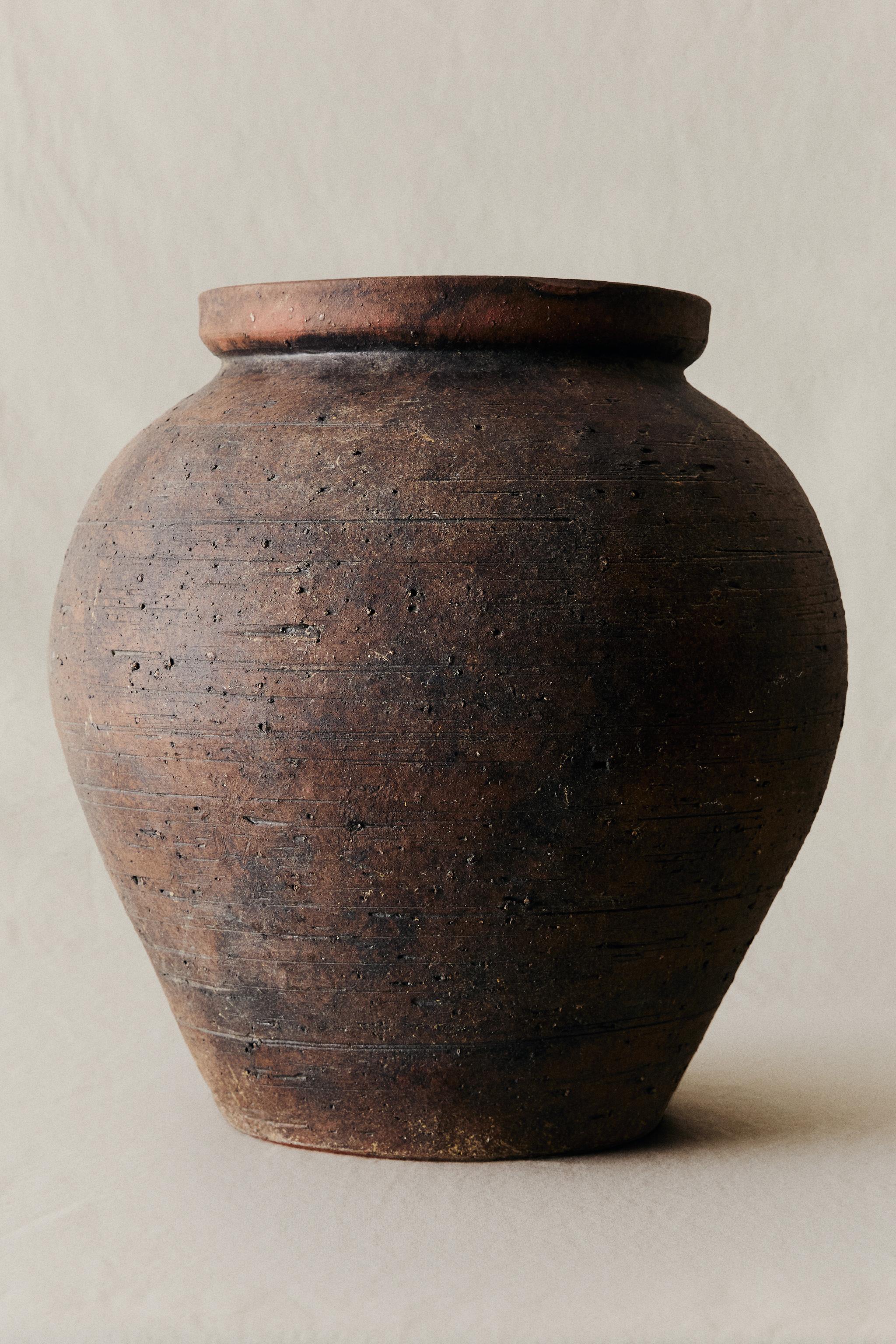 VASE CÉRAMIQUE TEXTURÉE